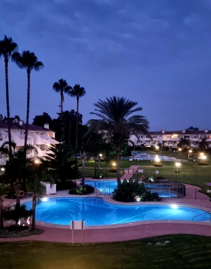 Апартаменты Mijas Holiday Фуэнхирола Экстерьер фото